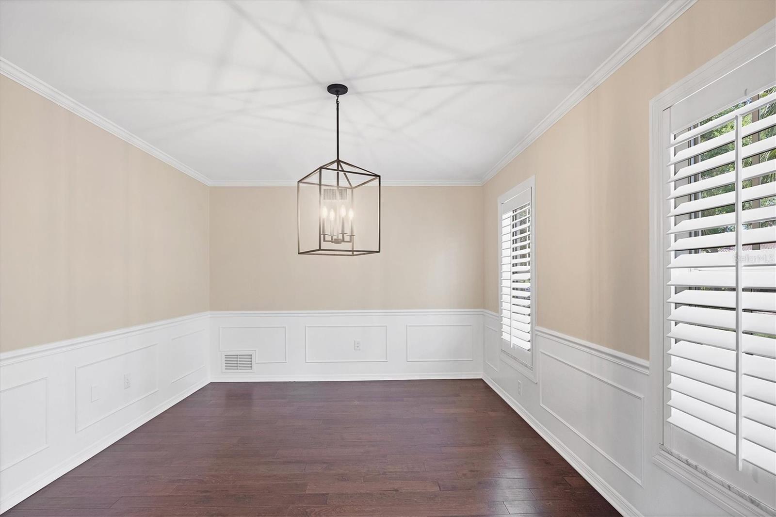 Image 7 of 71 For 5504 Beneva Woods Circle