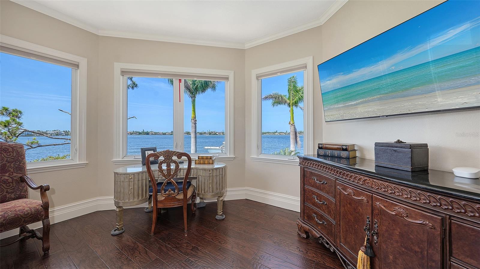 Image 36 of 73 For 7342 Captain Kidd Avenue