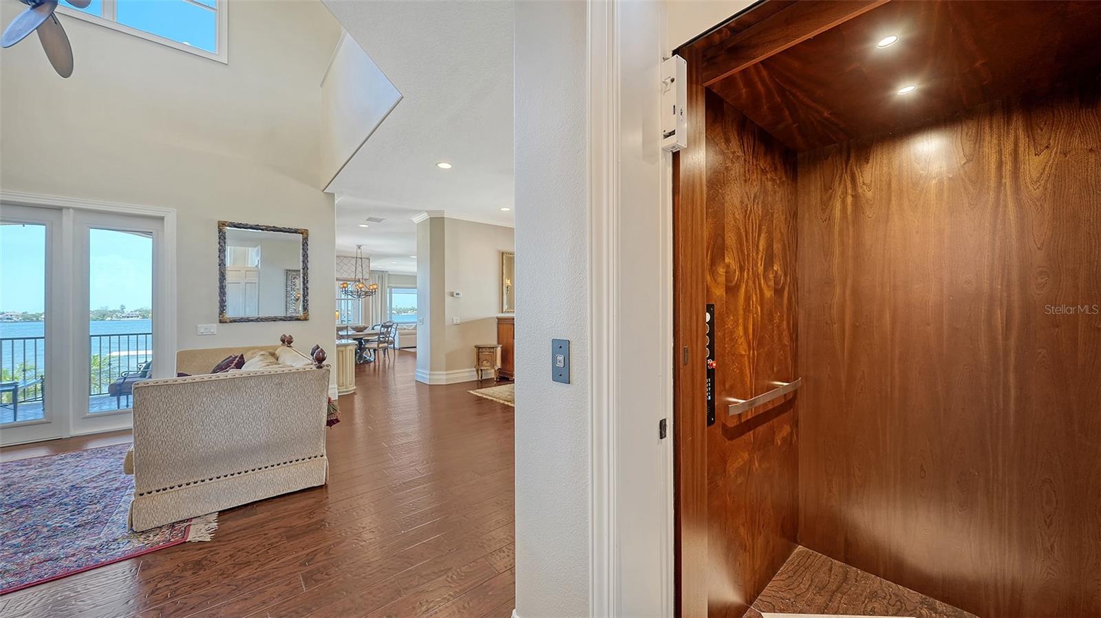Image 54 of 73 For 7342 Captain Kidd Avenue