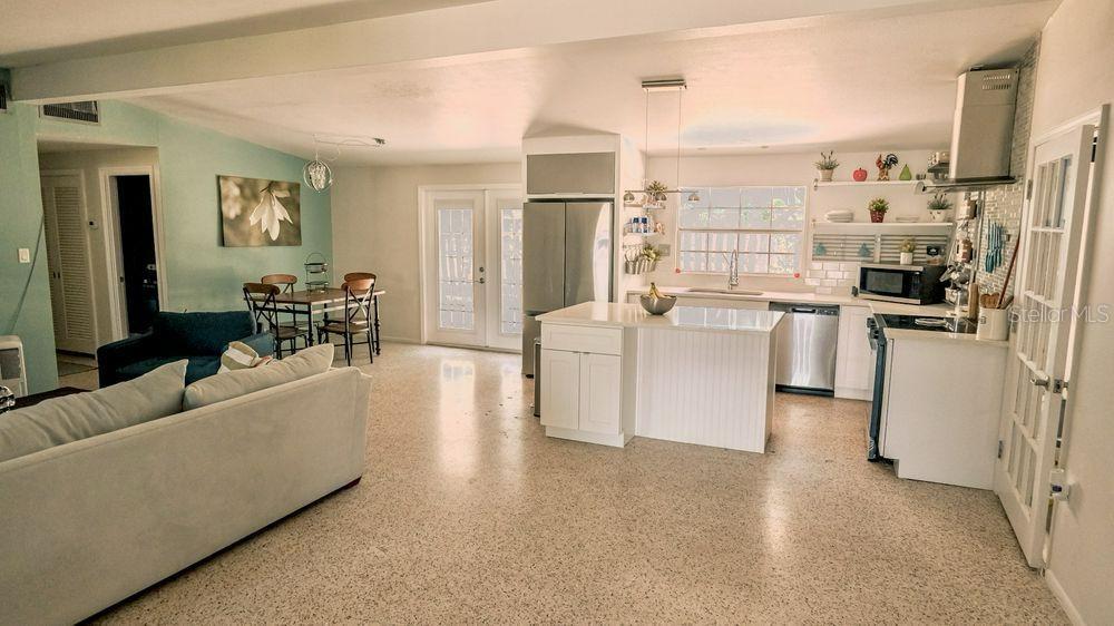 Image 15 of 40 For 6931 Magellan Way