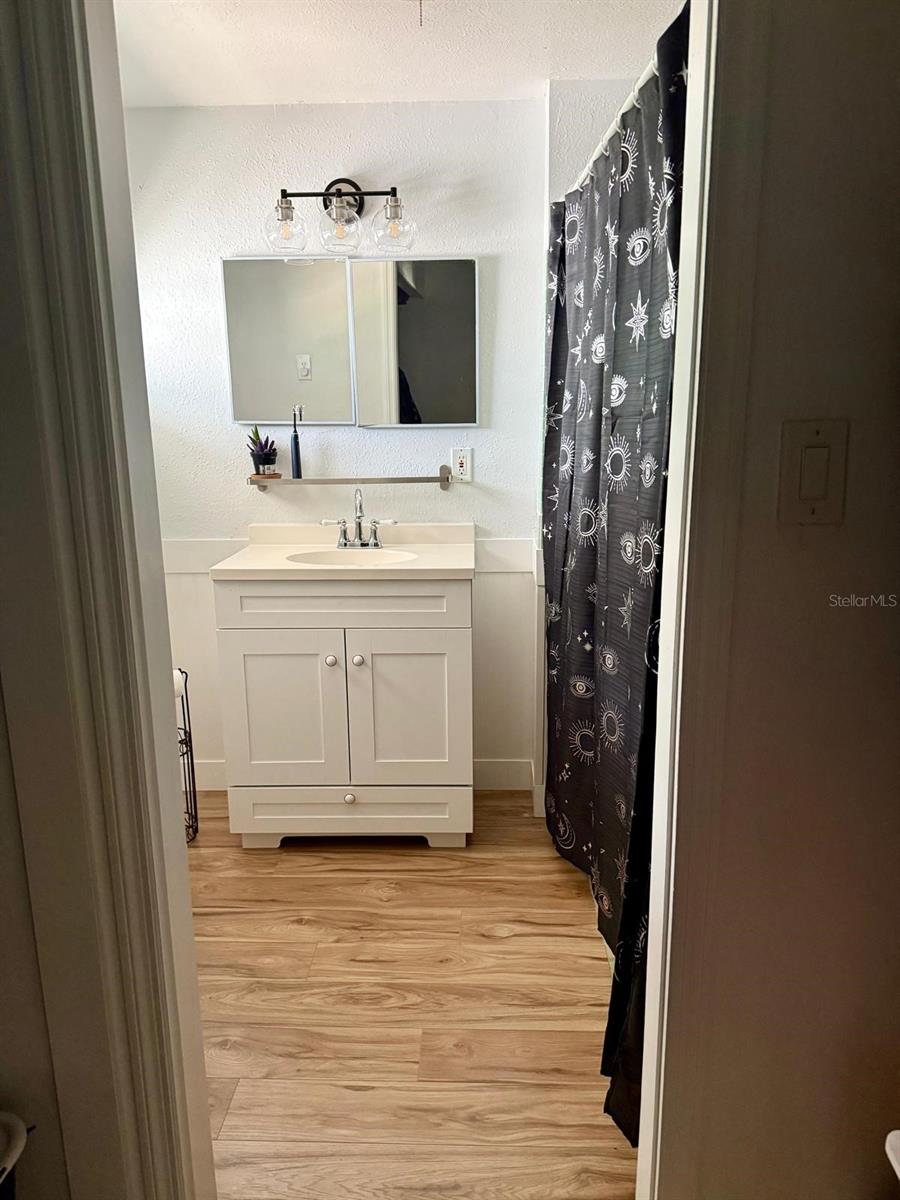 Image 8 of 40 For 6931 Magellan Way
