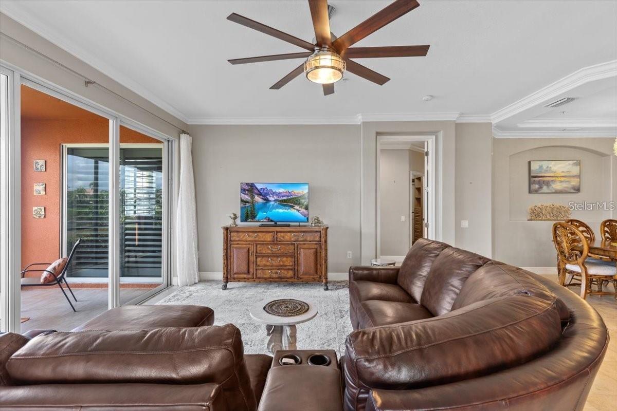 Image 19 of 54 For 1143 Riverscape Street A