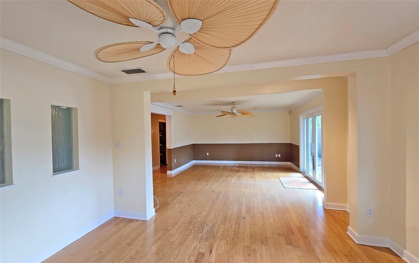 Image 10 of 34 For 3004 Bay Shore Circle