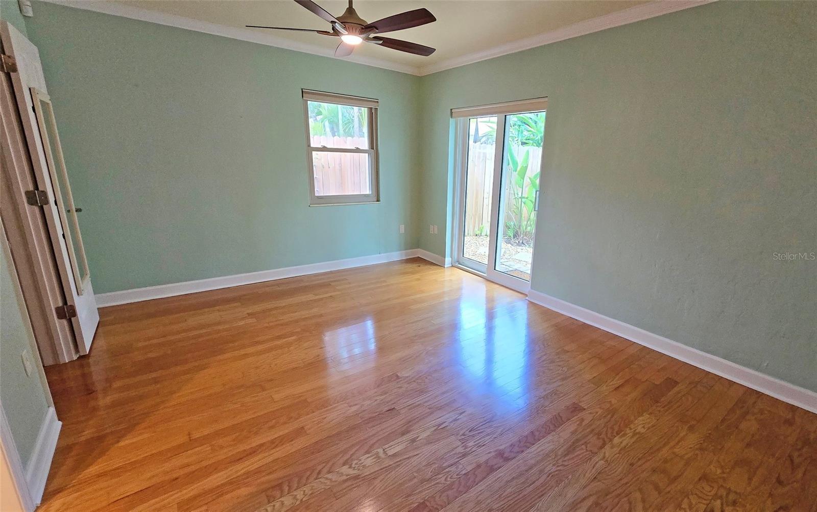 Image 15 of 34 For 3004 Bay Shore Circle
