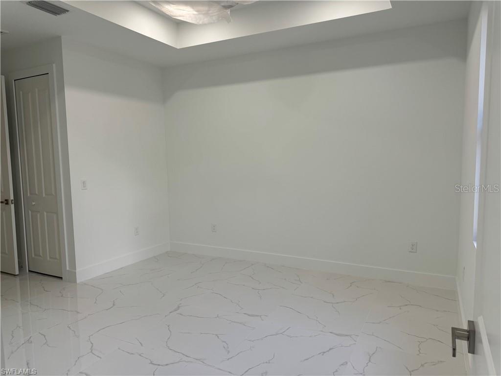 Image 21 of 38 For 2908 48th Street W