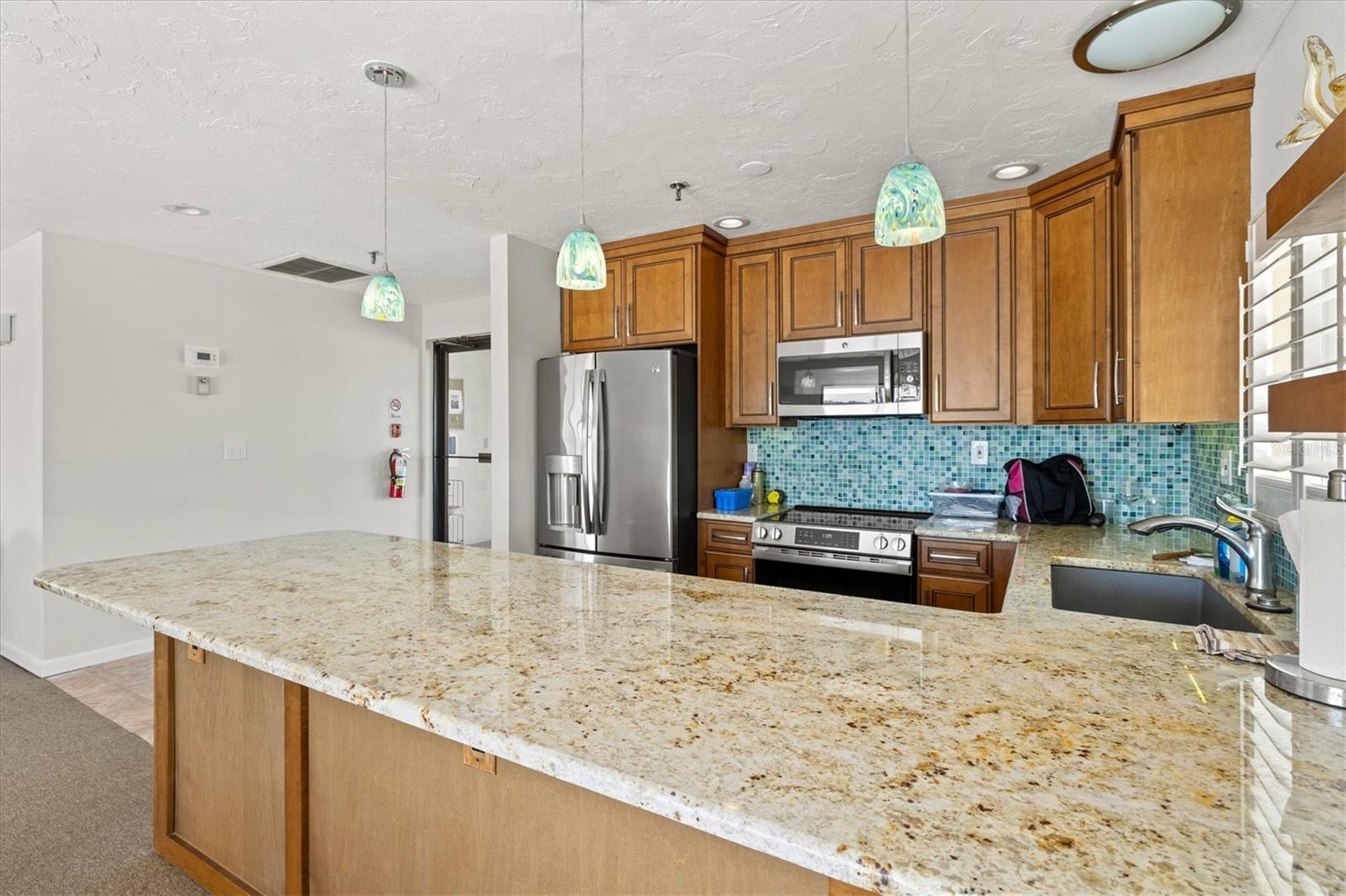 Image 41 of 77 For 3540 Gulf Of Mexico Drive  202