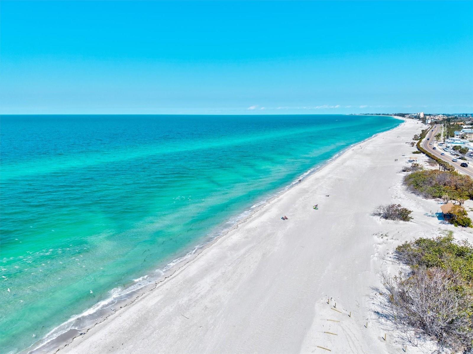 Image 50 of 77 For 3540 Gulf Of Mexico Drive  202