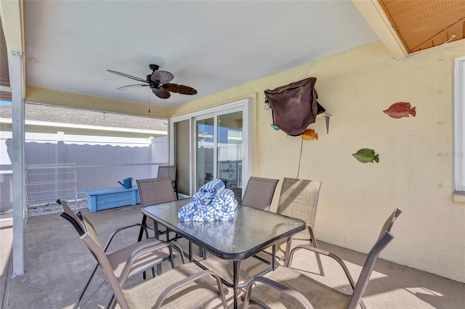 Image 13 of 39 For 6415 39th Avenue W