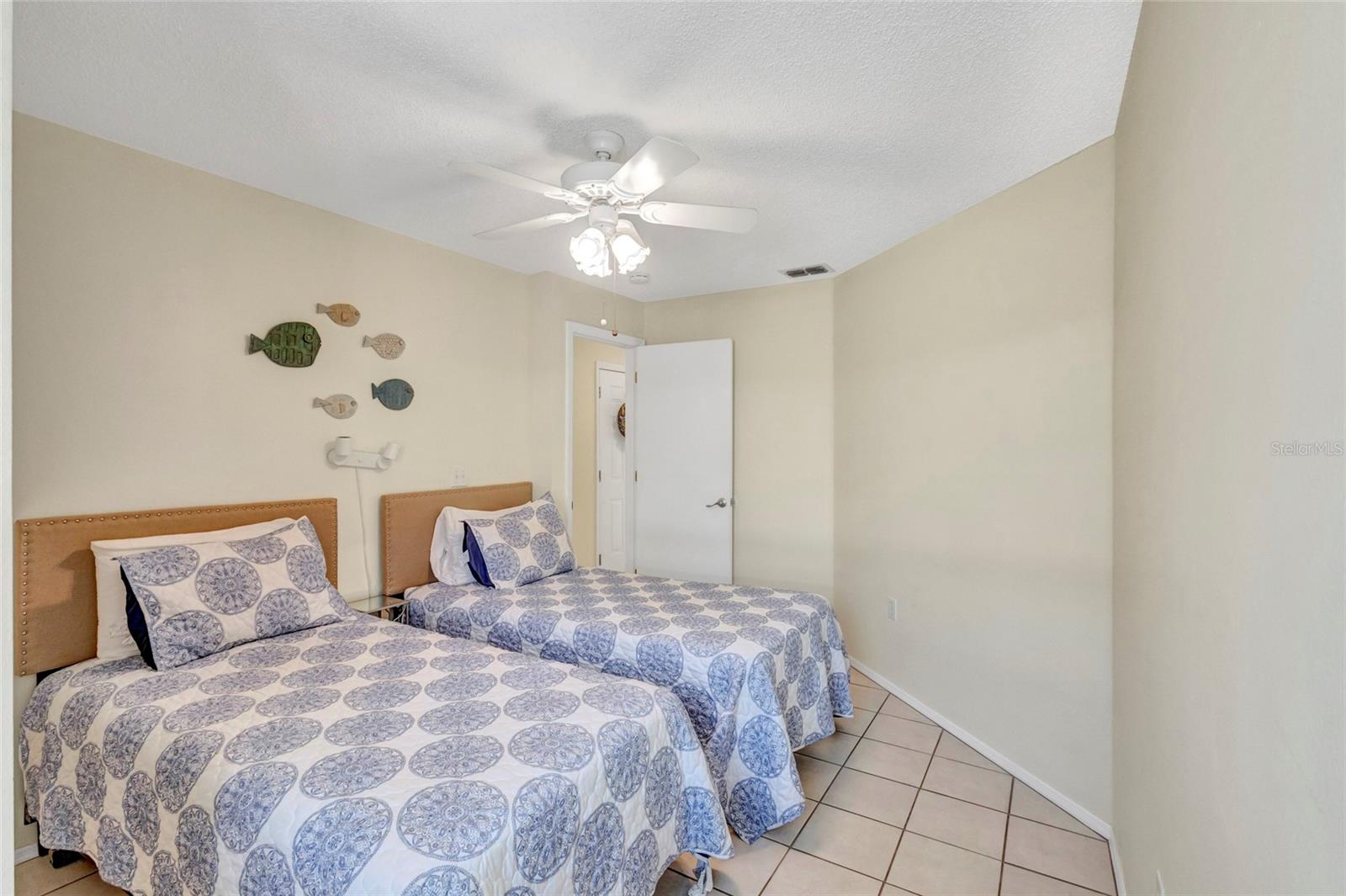 Image 37 of 39 For 6415 39th Avenue W