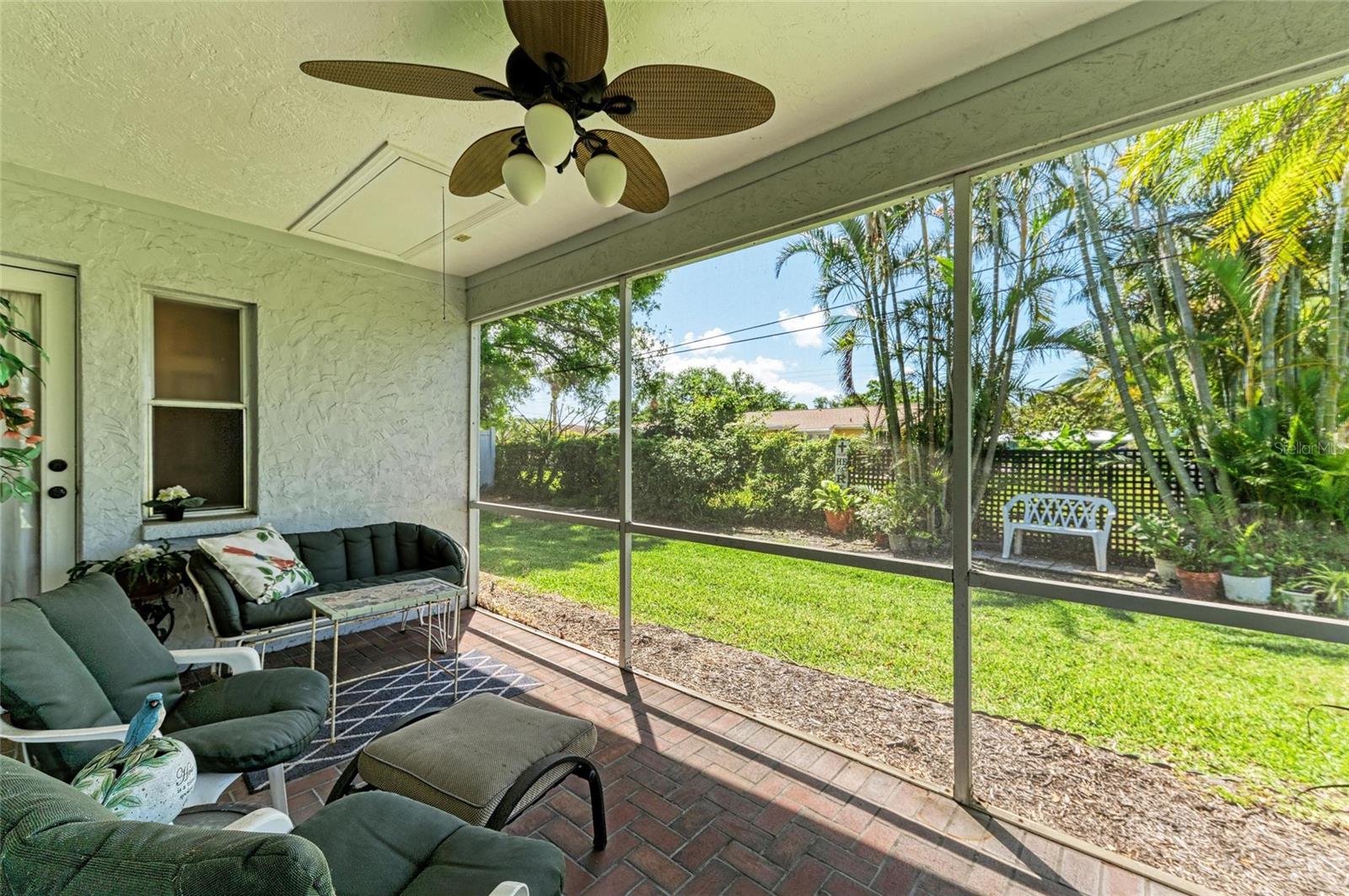 Image 17 of 57 For 4611 17th Avenue W