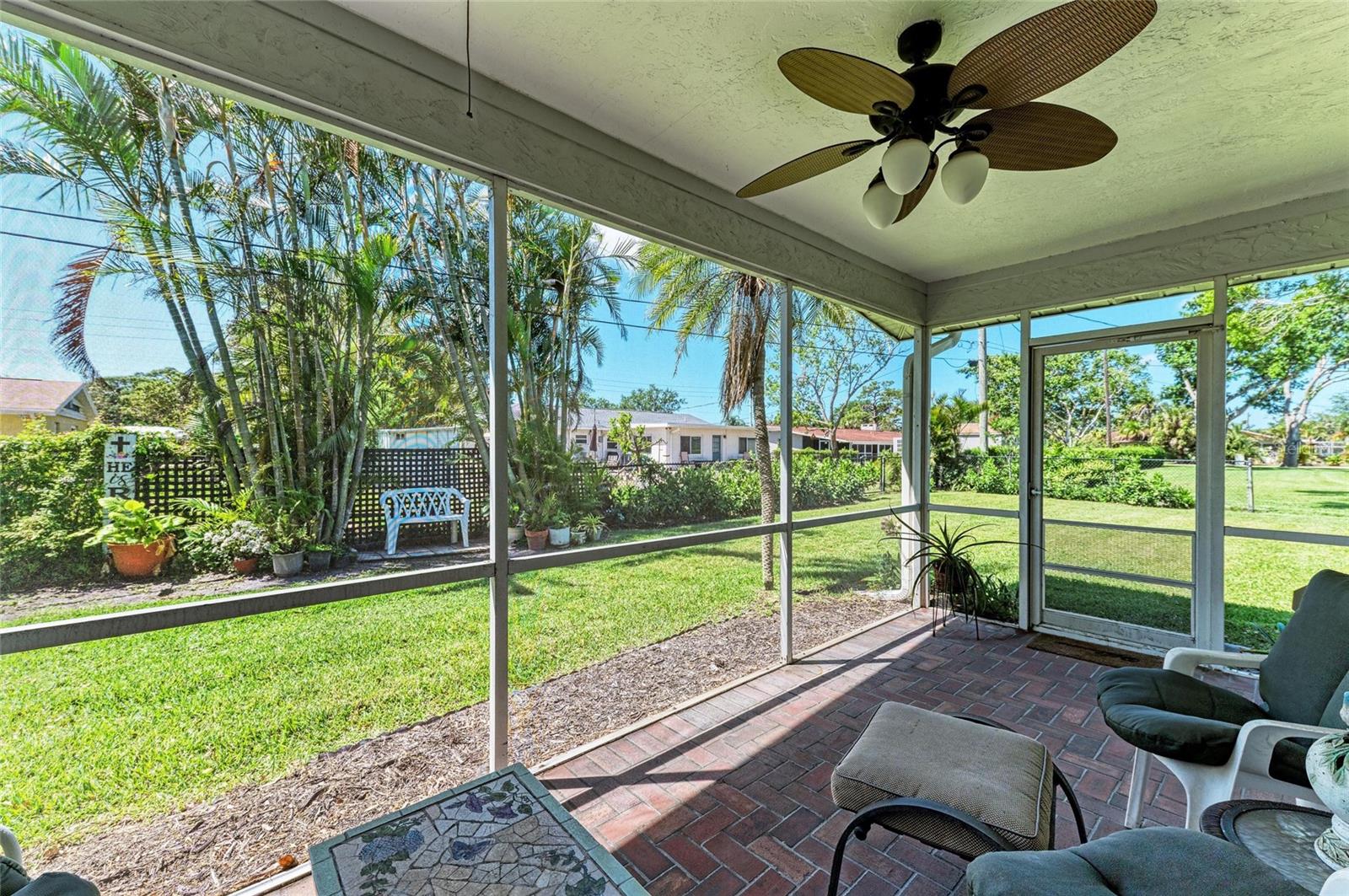 Image 18 of 57 For 4611 17th Avenue W