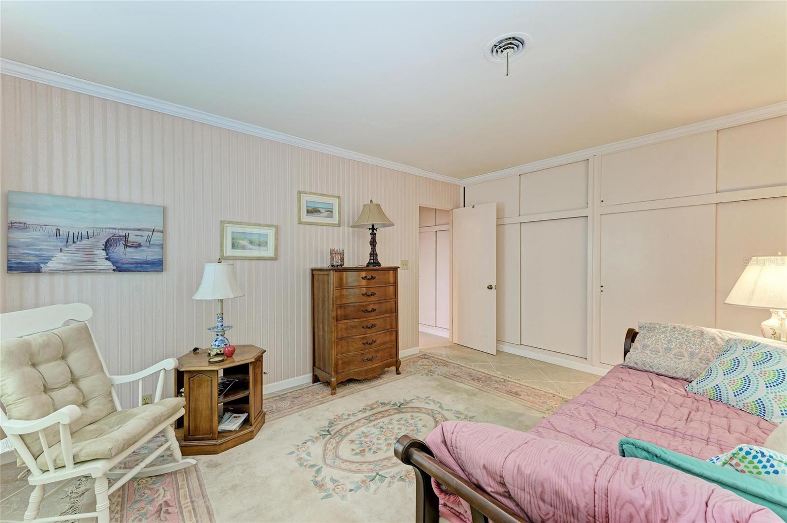 Image 42 of 57 For 4611 17th Avenue W