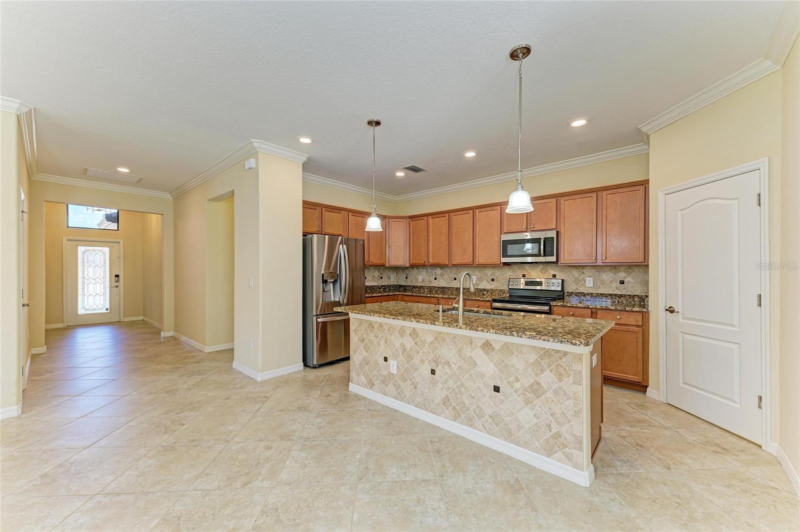 Image 11 of 100 For 7140 Marsh View Terrace