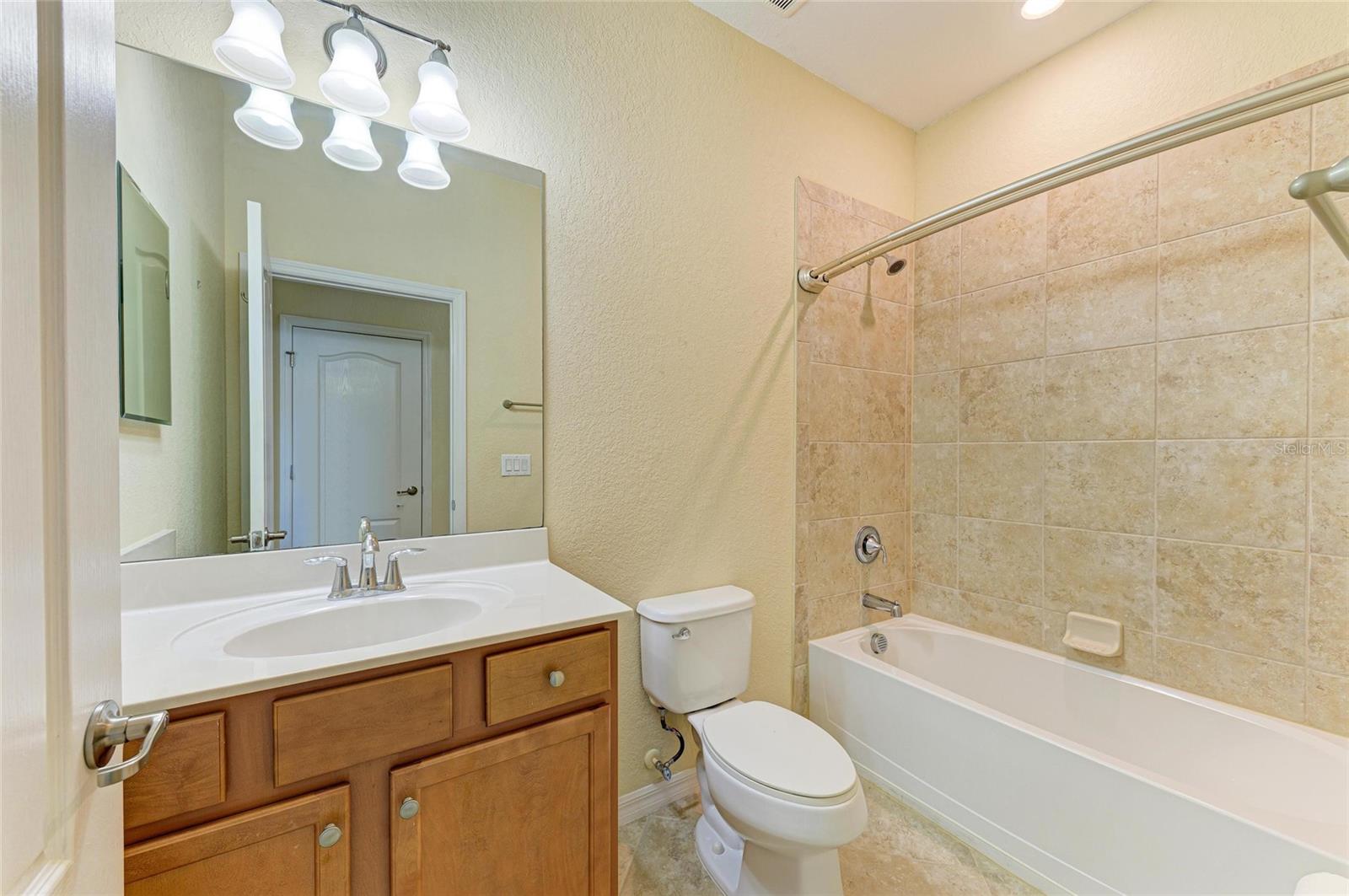 Image 34 of 100 For 7140 Marsh View Terrace