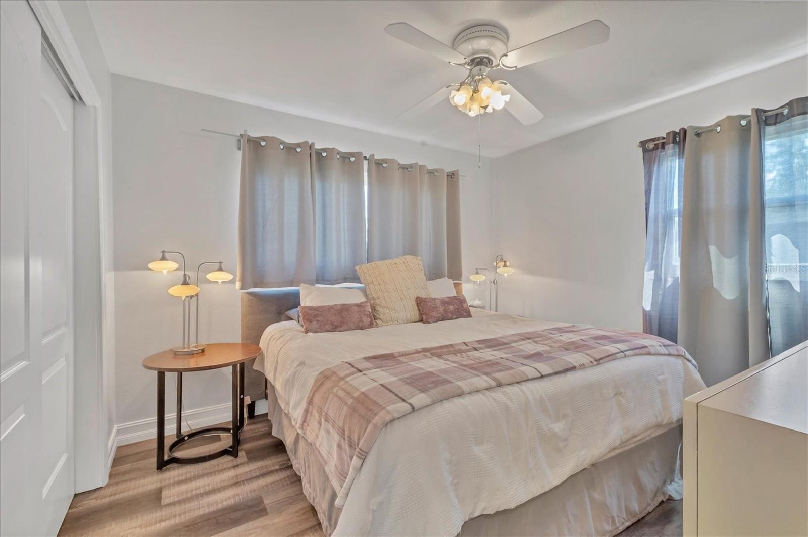 Image 16 of 76 For 2350 Novus Street