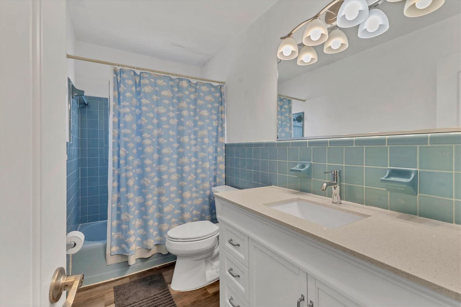 Image 18 of 76 For 2350 Novus Street