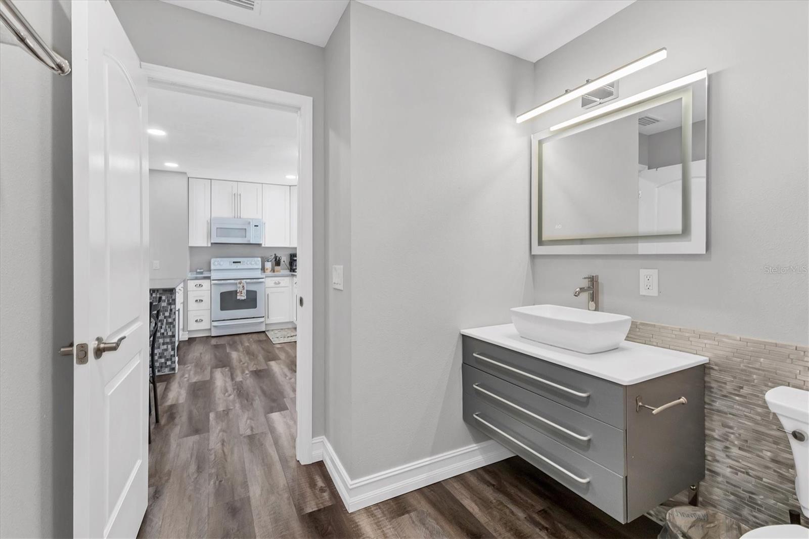 Image 22 of 76 For 2350 Novus Street