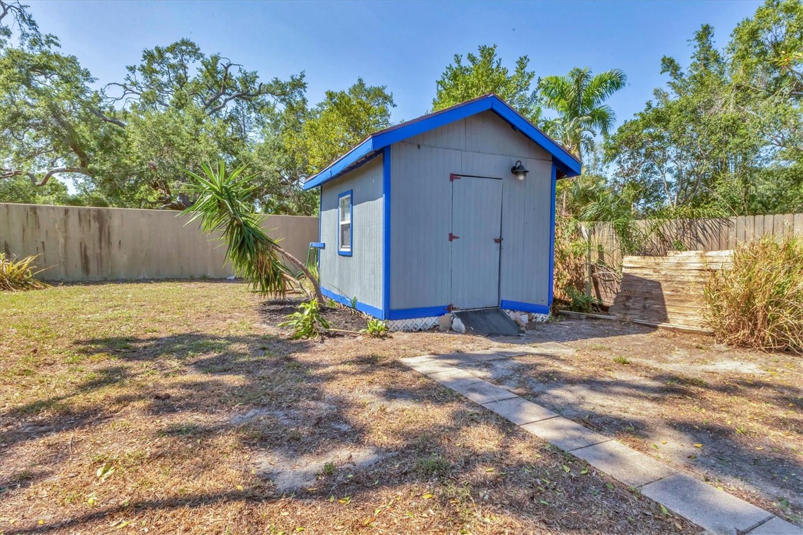 Image 29 of 76 For 2350 Novus Street