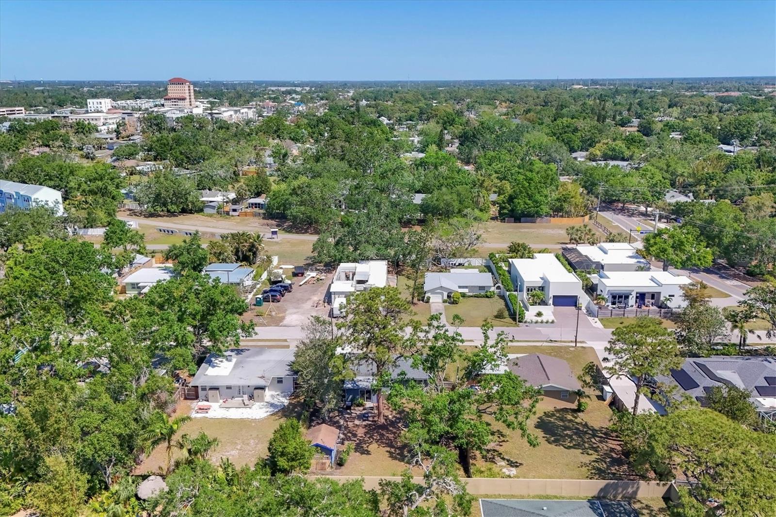 Image 33 of 76 For 2350 Novus Street