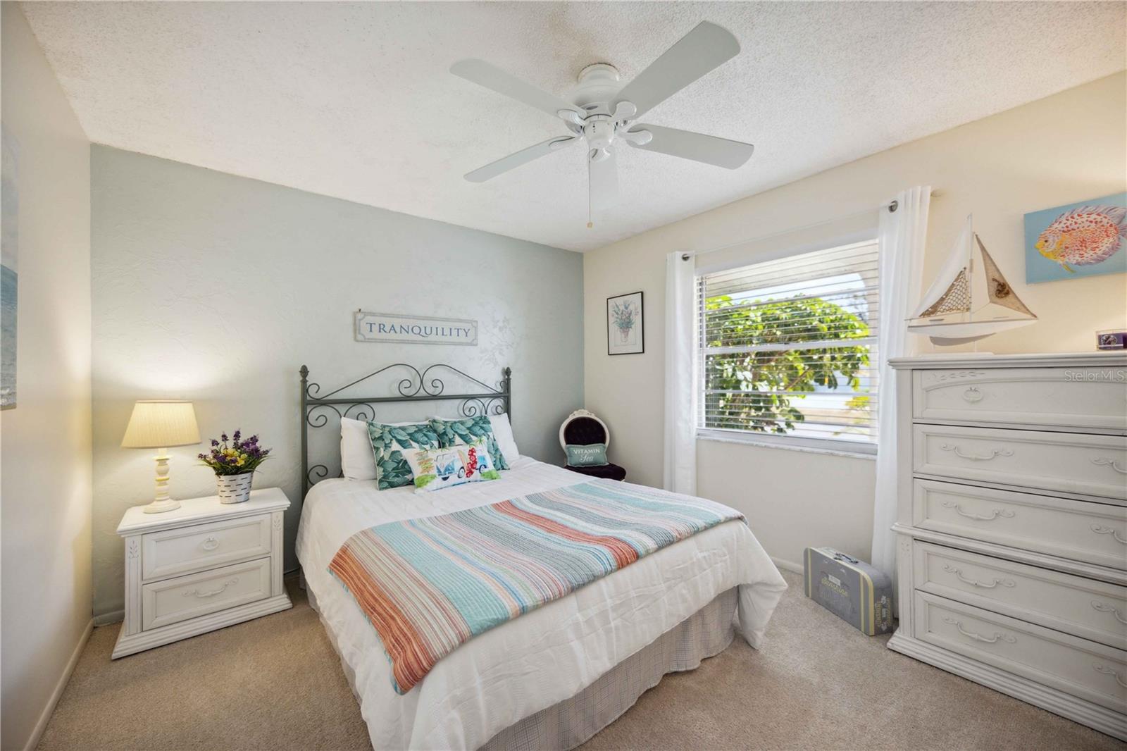 Image 15 of 26 For 1006 Oakleaf Boulevard