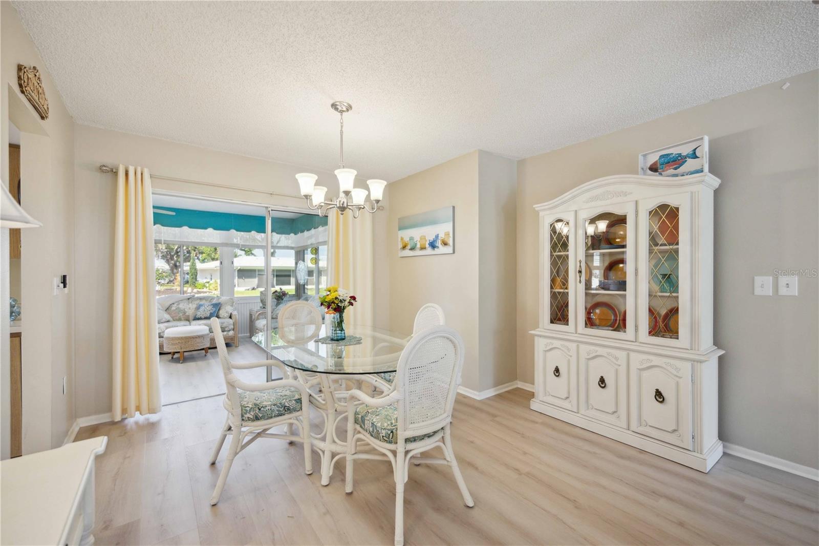Image 8 of 26 For 1006 Oakleaf Boulevard
