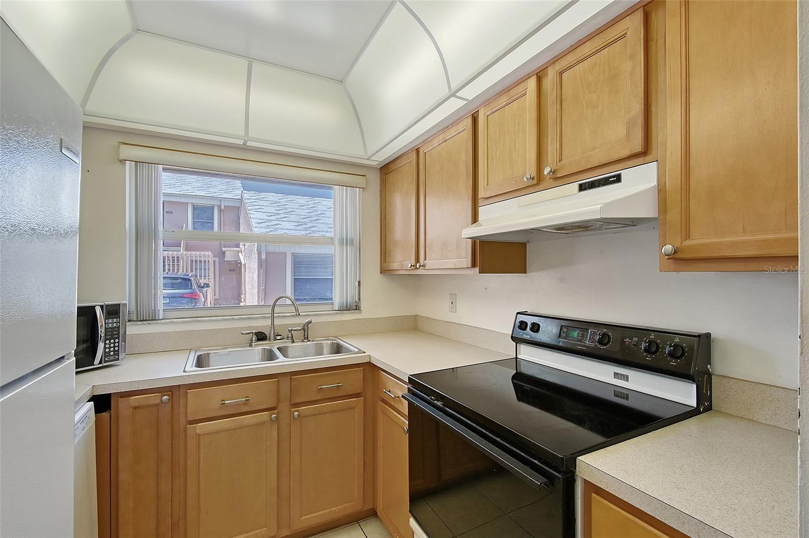 Image 10 of 33 For 6240 7th Avenue W 6240