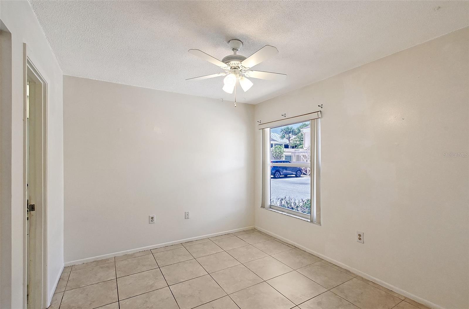 Image 11 of 33 For 6240 7th Avenue W 6240