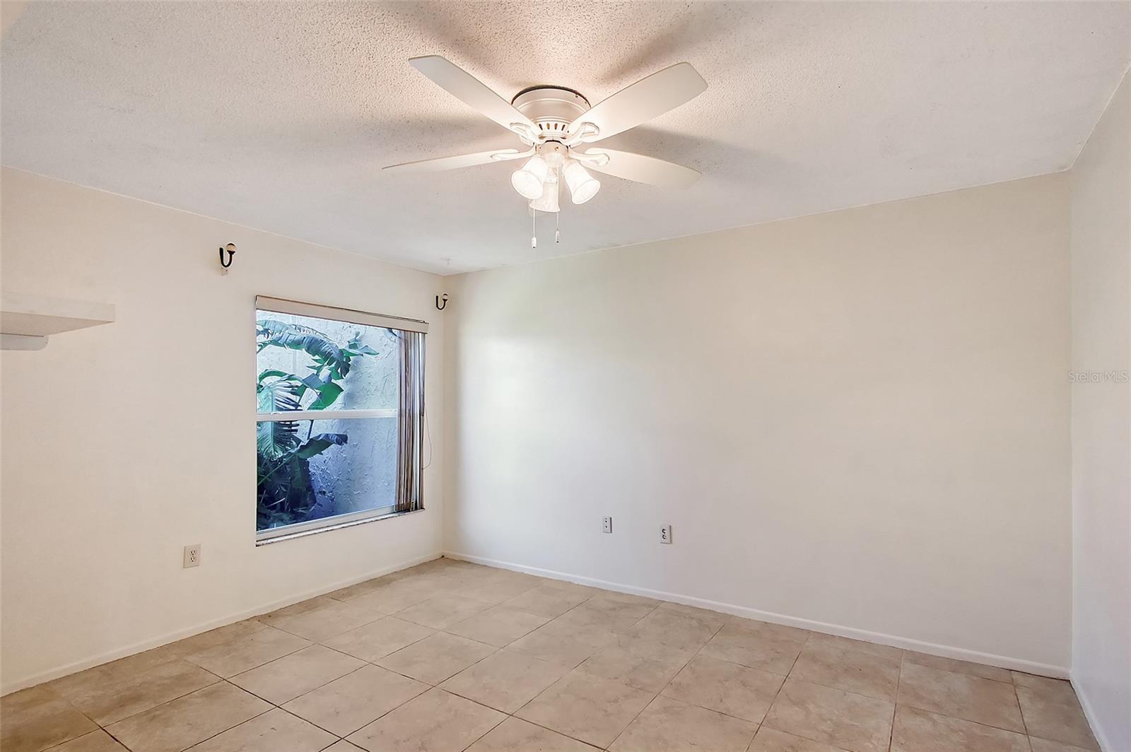 Image 14 of 33 For 6240 7th Avenue W 6240