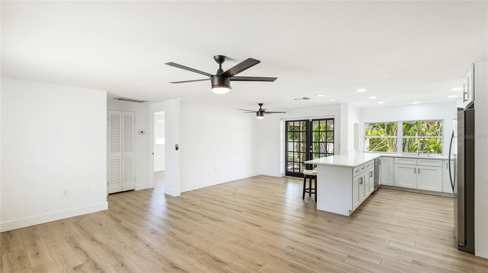 Image 10 of 33 For 6628 Keystone Drive