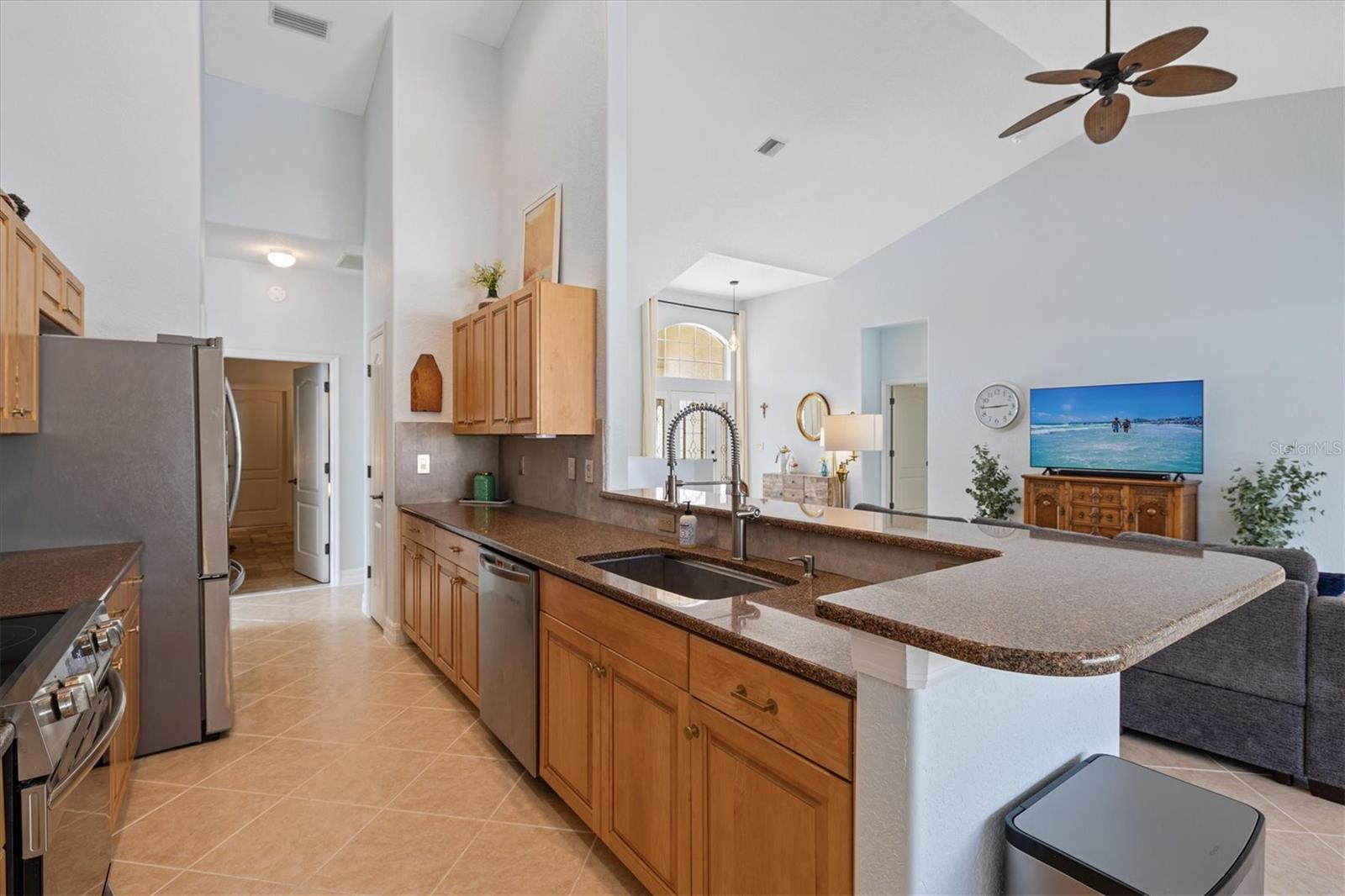 Image 12 of 83 For 22324 Wexford Boulevard