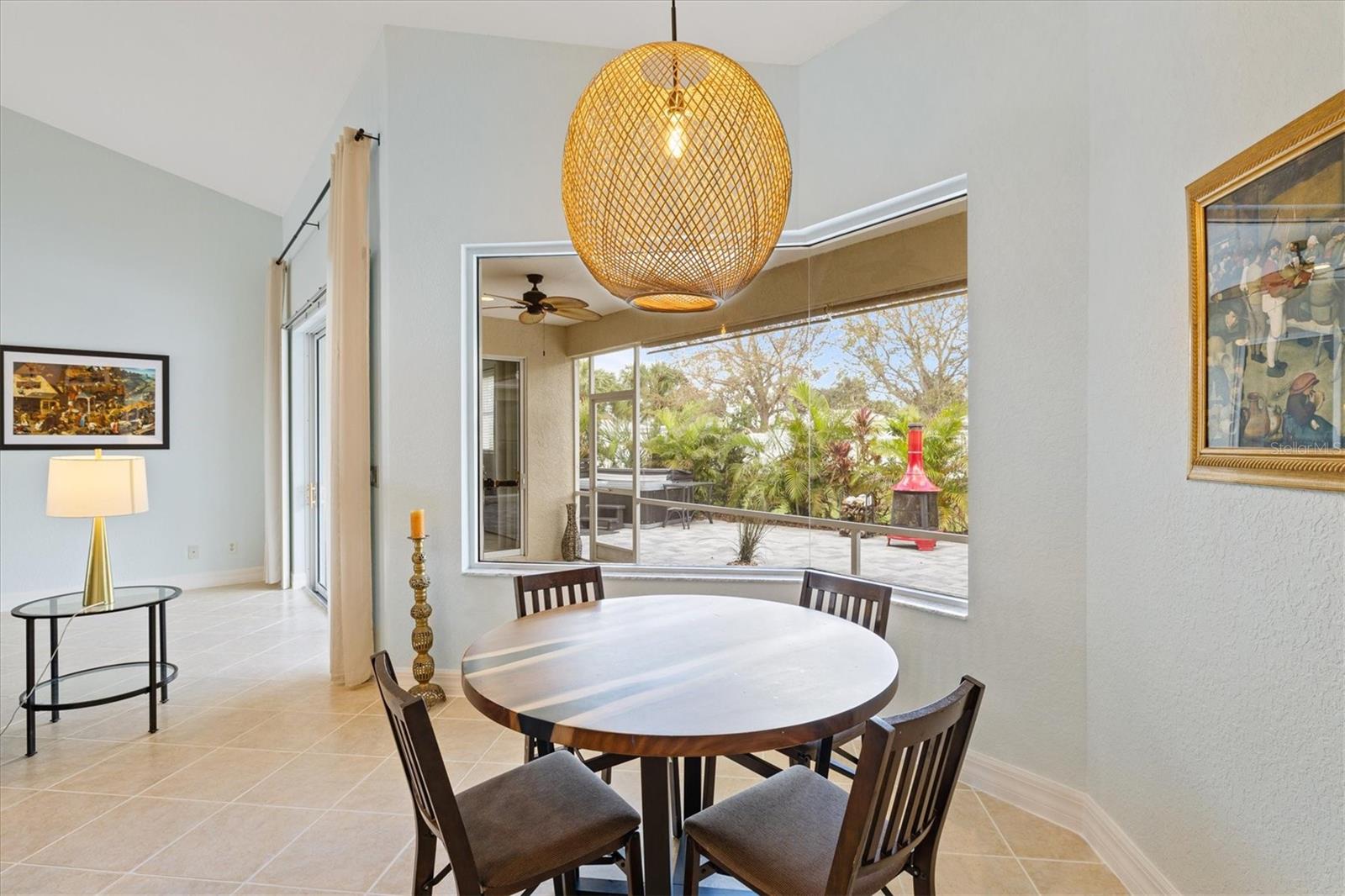 Image 18 of 83 For 22324 Wexford Boulevard