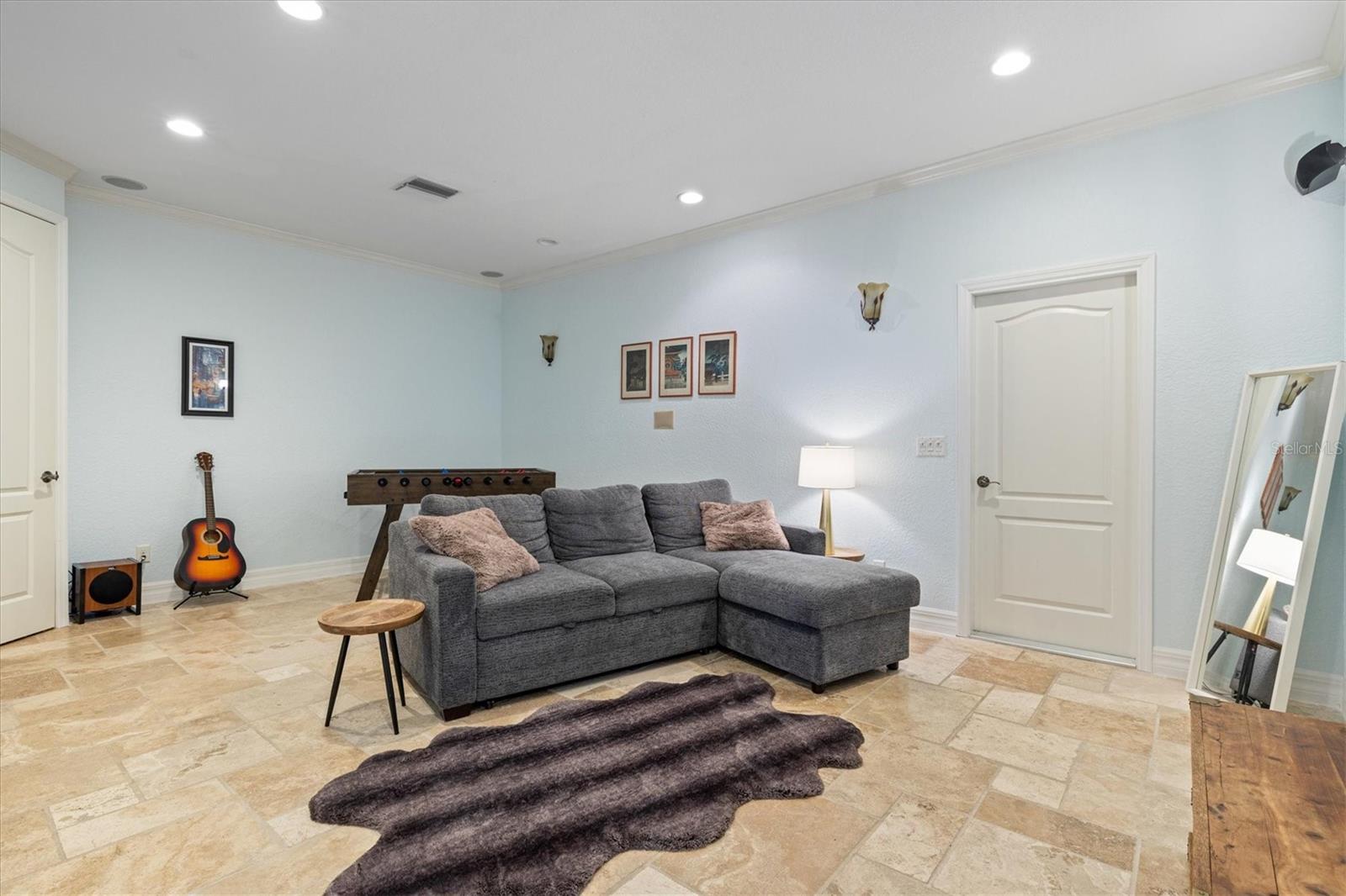 Image 20 of 83 For 22324 Wexford Boulevard