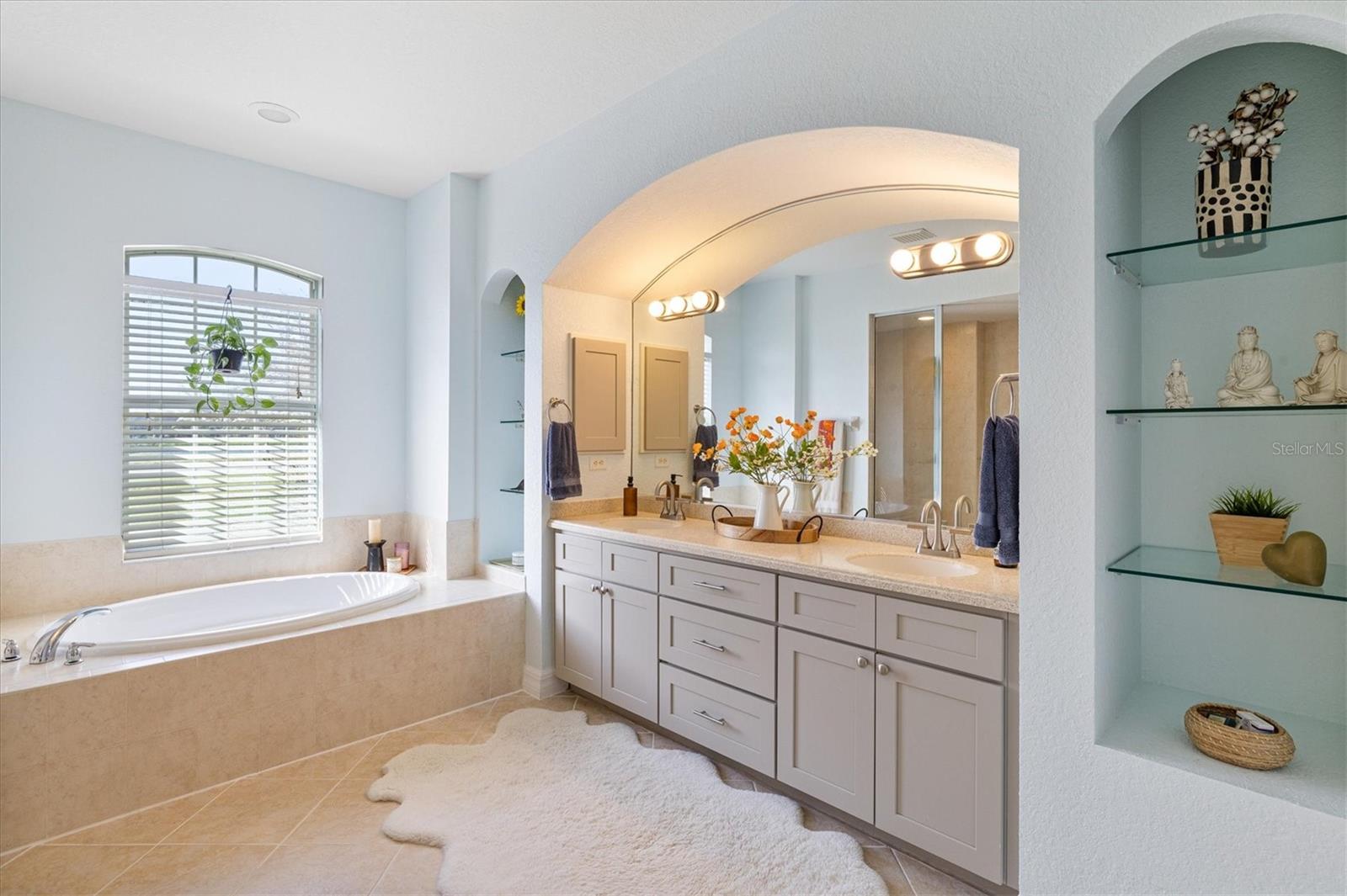 Image 25 of 83 For 22324 Wexford Boulevard