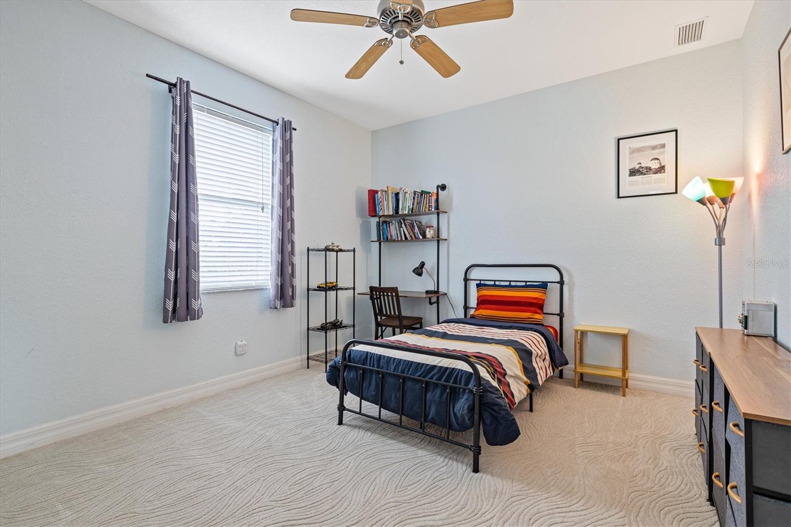 Image 27 of 83 For 22324 Wexford Boulevard