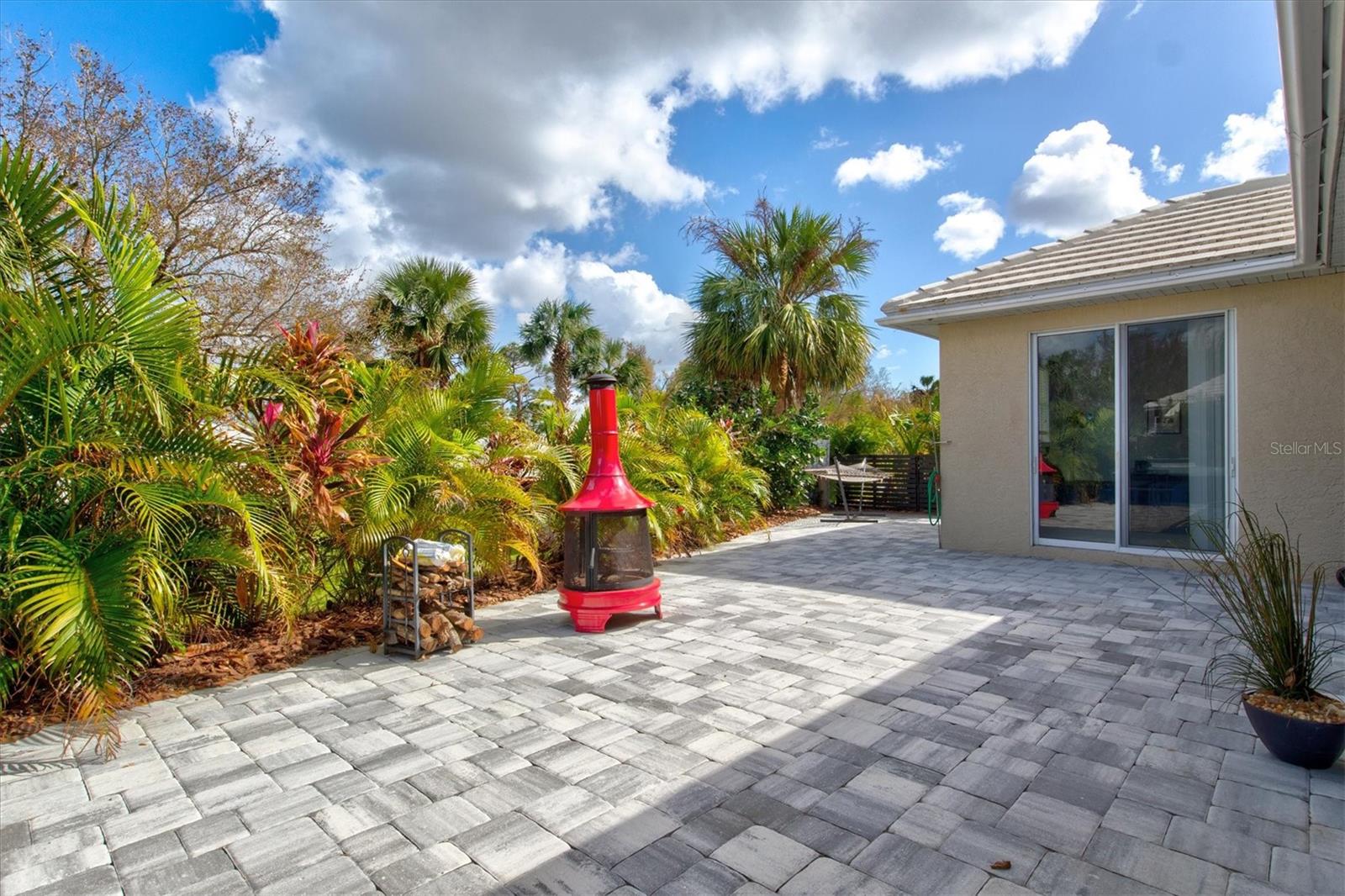 Image 36 of 83 For 22324 Wexford Boulevard