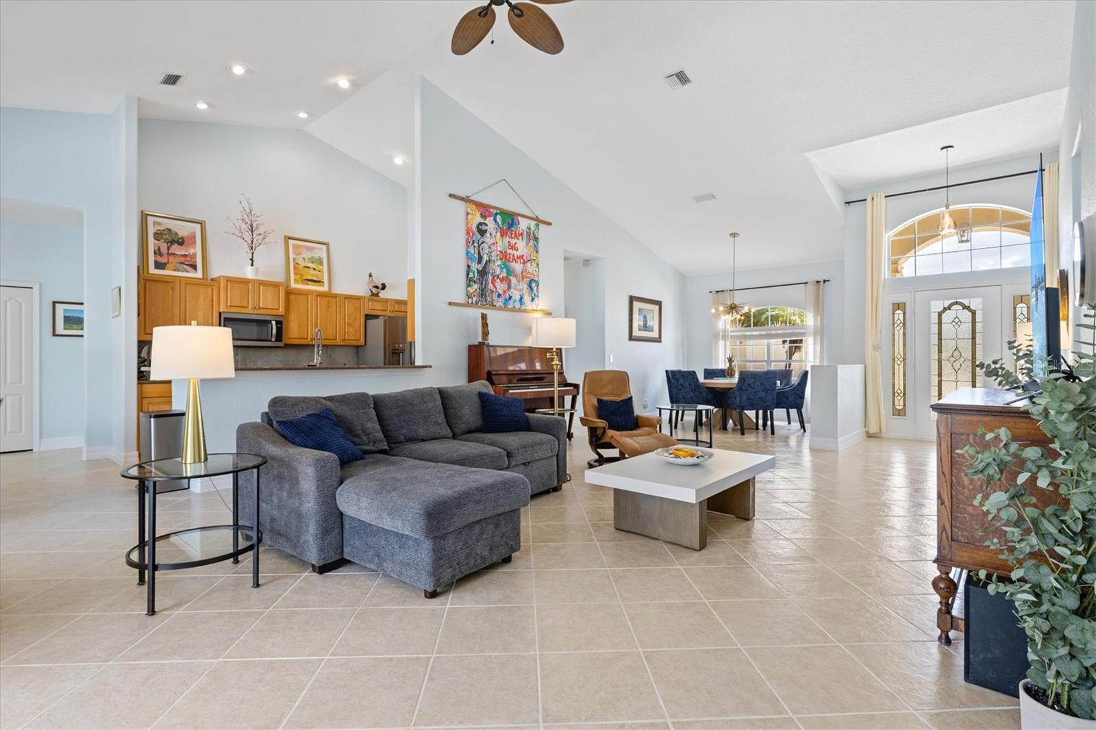 Image 9 of 83 For 22324 Wexford Boulevard