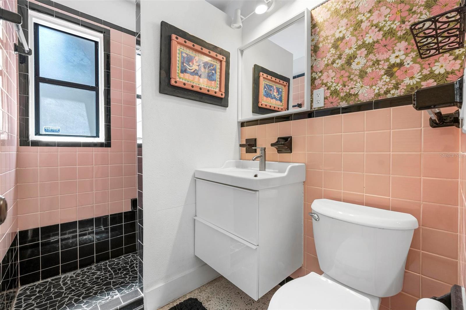 Image 22 of 45 For 528 45th Street