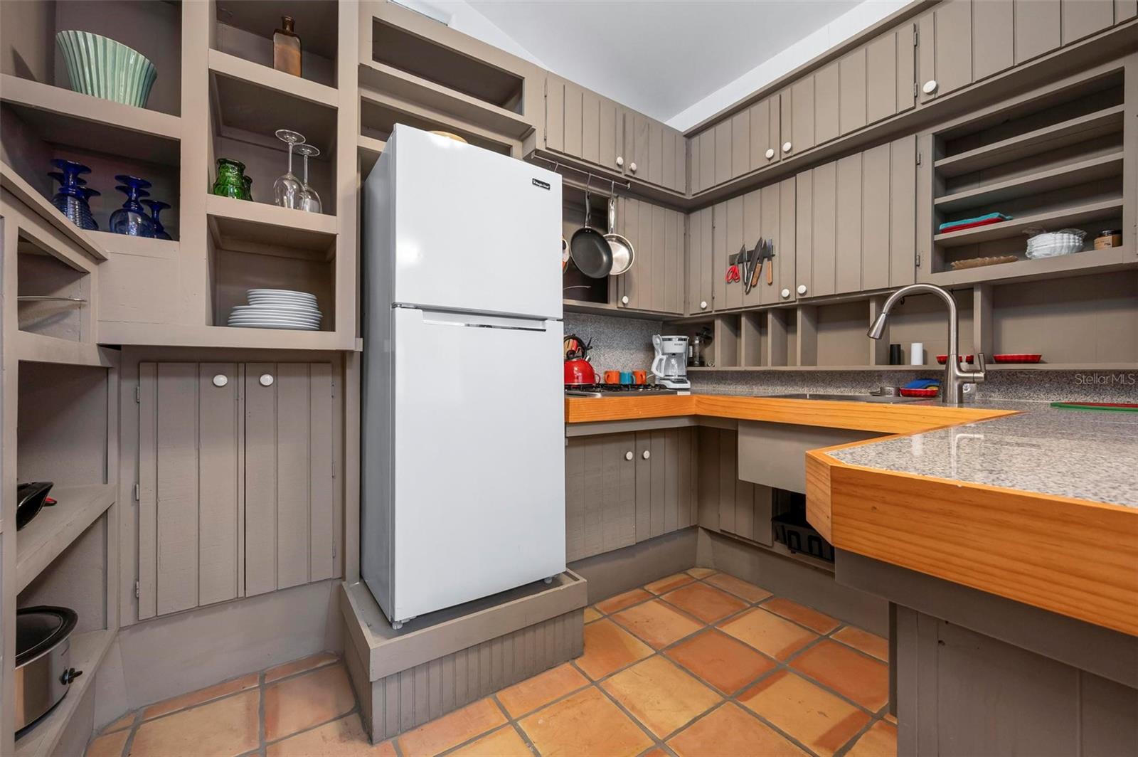 Image 33 of 45 For 528 45th Street