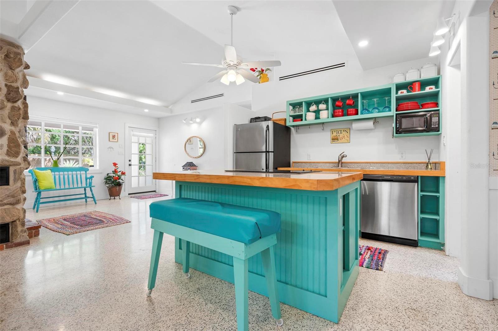 Image 6 of 45 For 528 45th Street