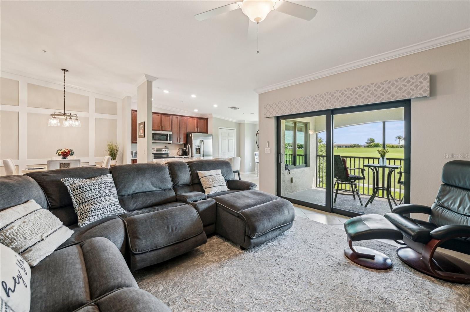 Image 12 of 100 For 5528 Palmer Circle 204
