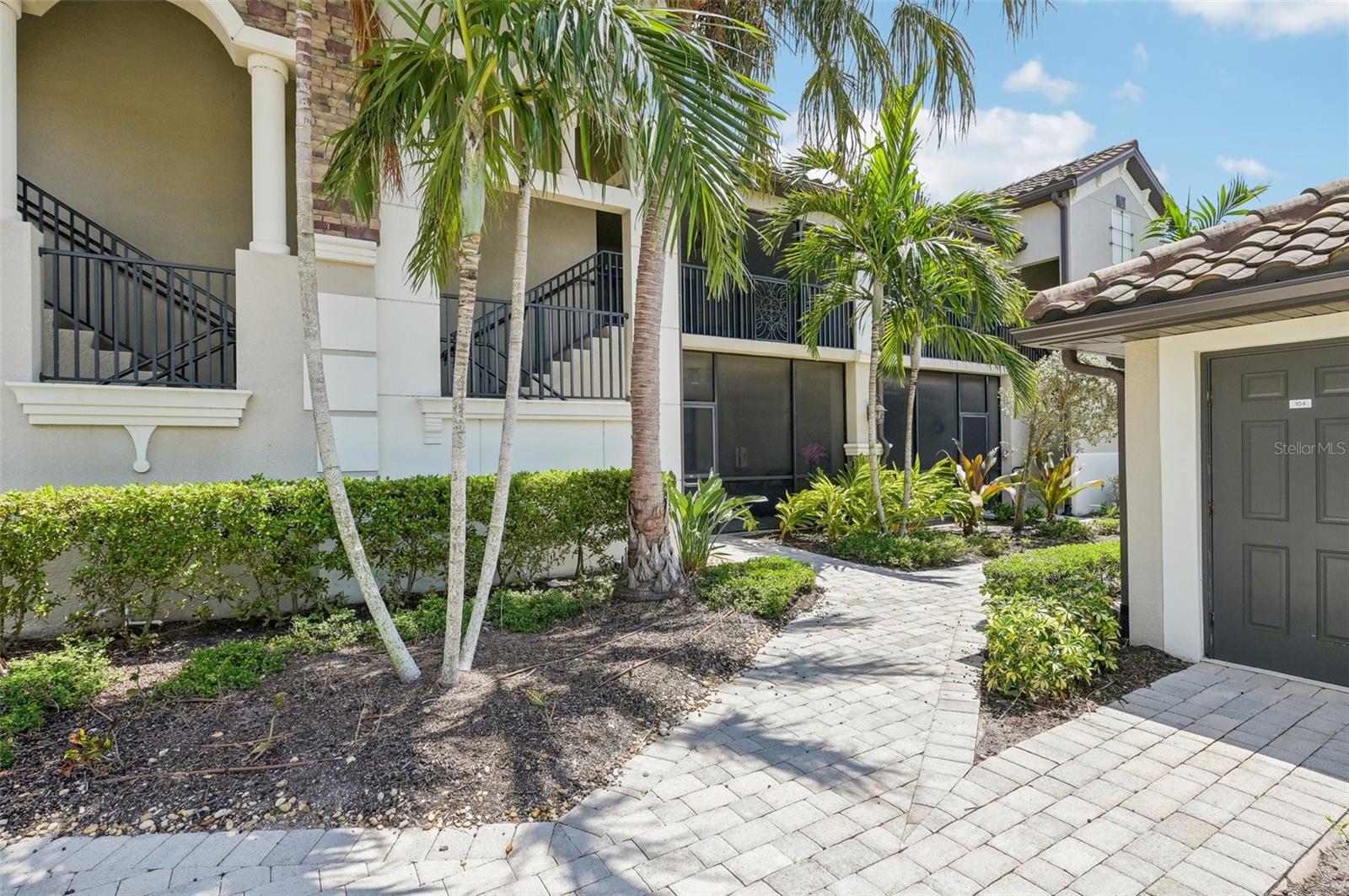 Image 4 of 100 For 5528 Palmer Circle 204