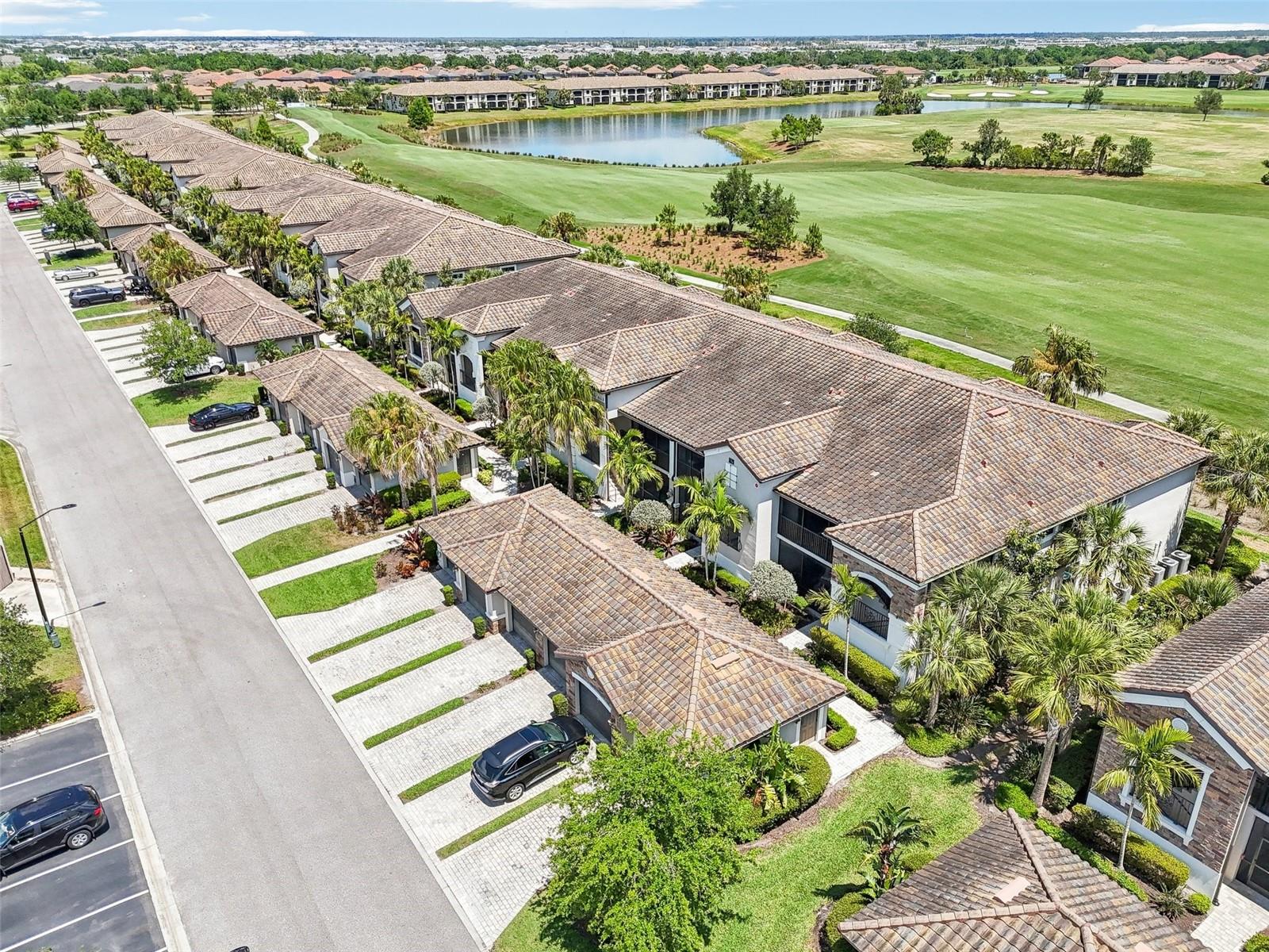Image 42 of 100 For 5528 Palmer Circle 204