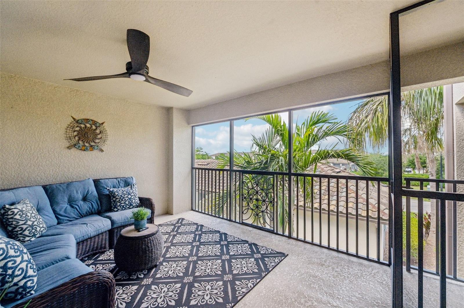 Image 8 of 100 For 5528 Palmer Circle 204