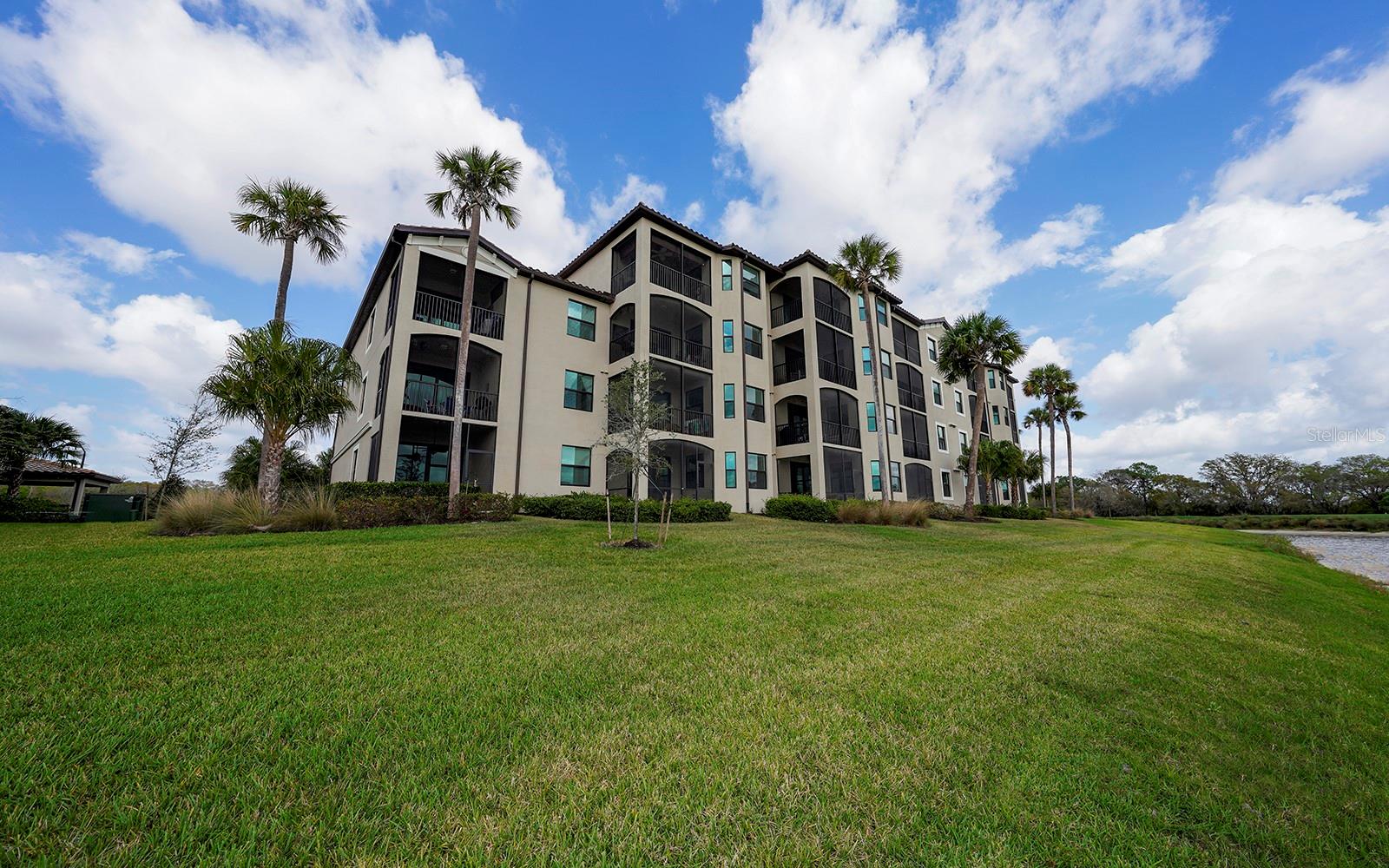 Image 3 of 65 For 17118 Vardon Terrace 307