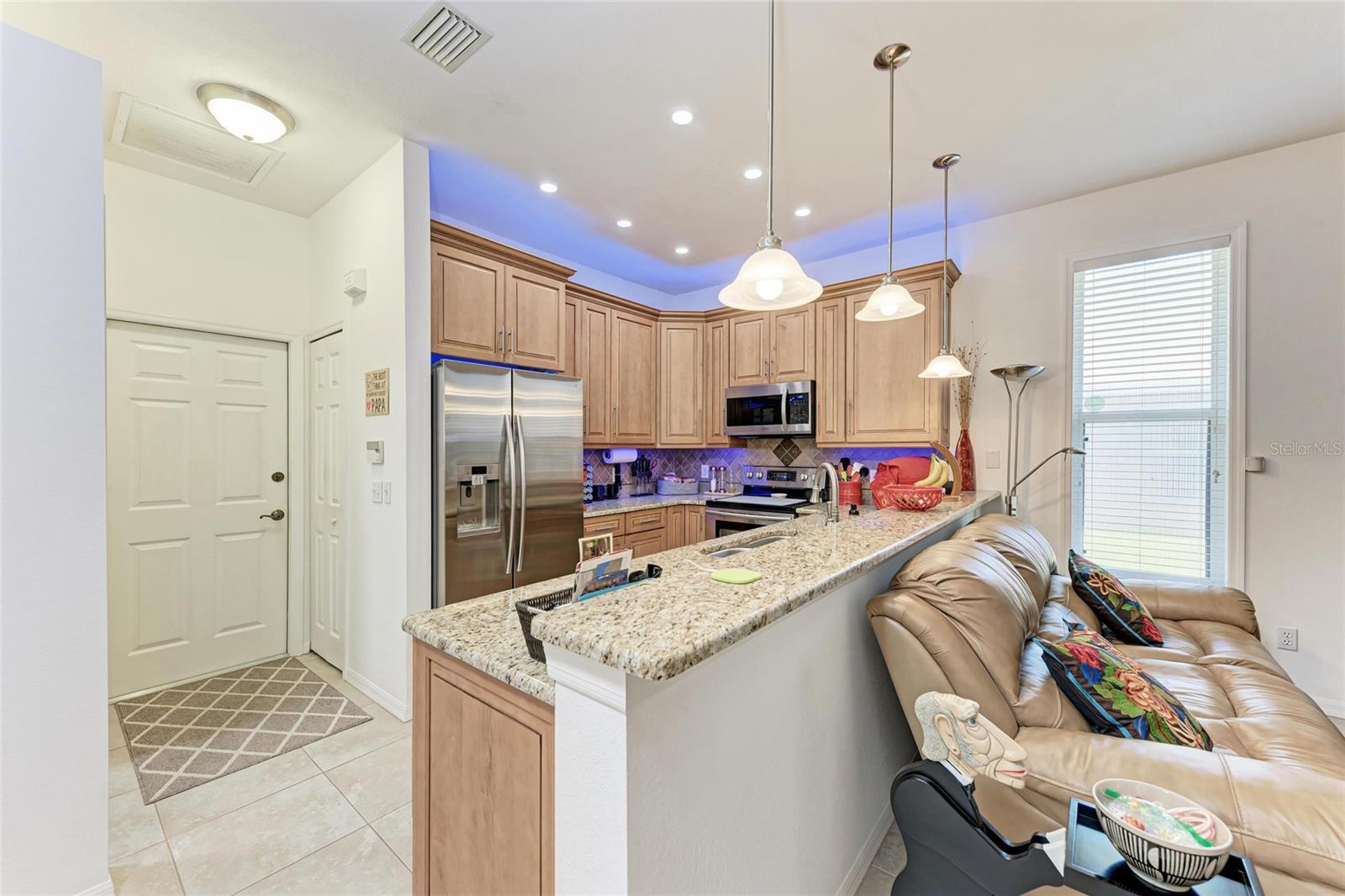 Image 14 of 55 For 7814 48th Avenue E