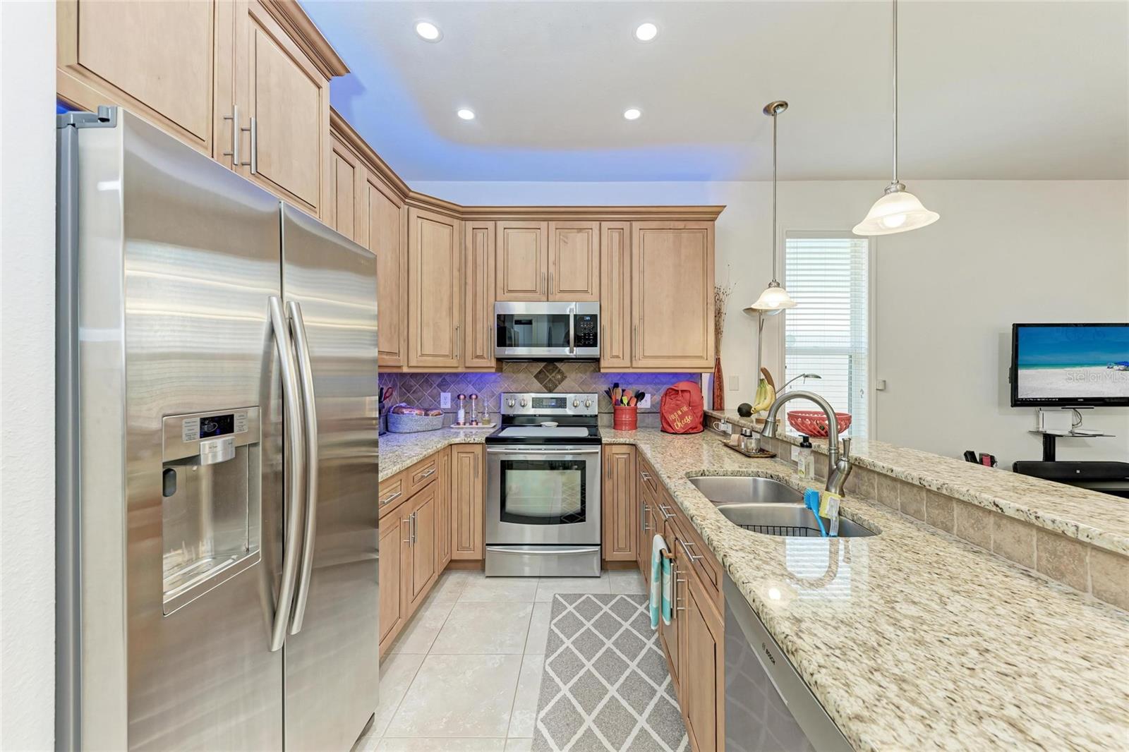 Image 15 of 55 For 7814 48th Avenue E