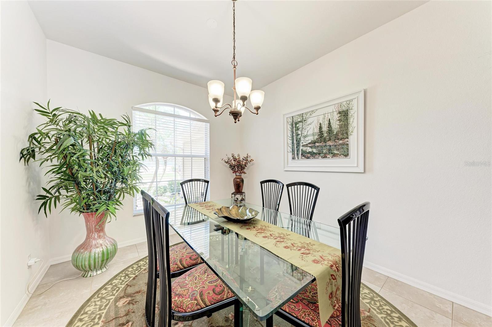Image 19 of 55 For 7814 48th Avenue E