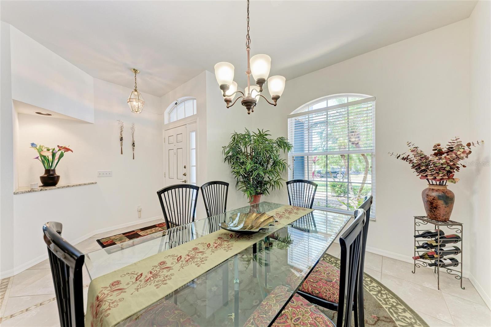 Image 20 of 55 For 7814 48th Avenue E