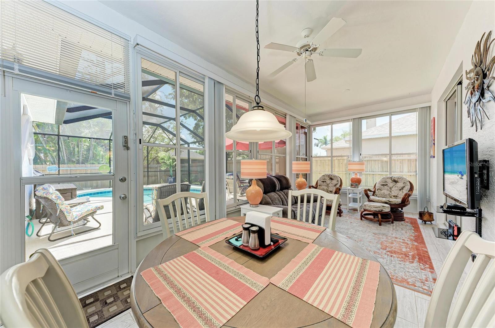 Image 36 of 55 For 7814 48th Avenue E