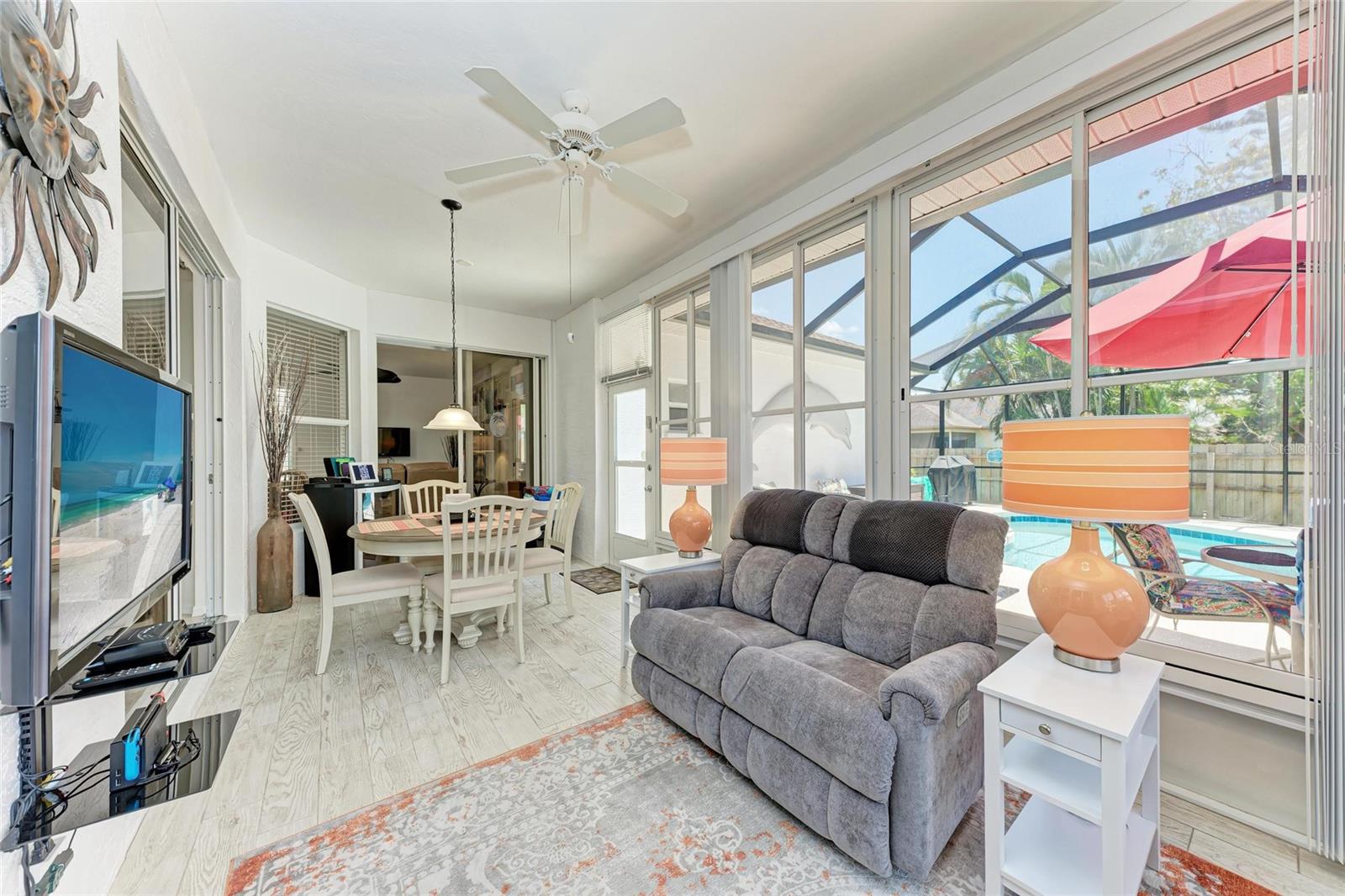 Image 37 of 55 For 7814 48th Avenue E